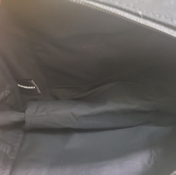 Burberry pouch converted into shoulder bag or cross body - Picture 10 of 16